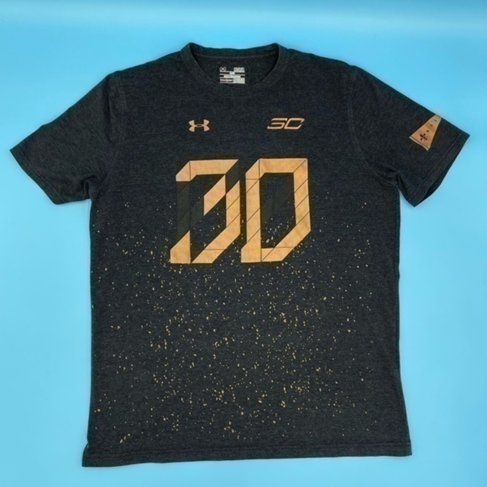 NWOT - NOLA Saints NFL Under Armour T-shirt